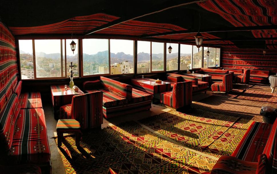 Balai Menunggu Gambar