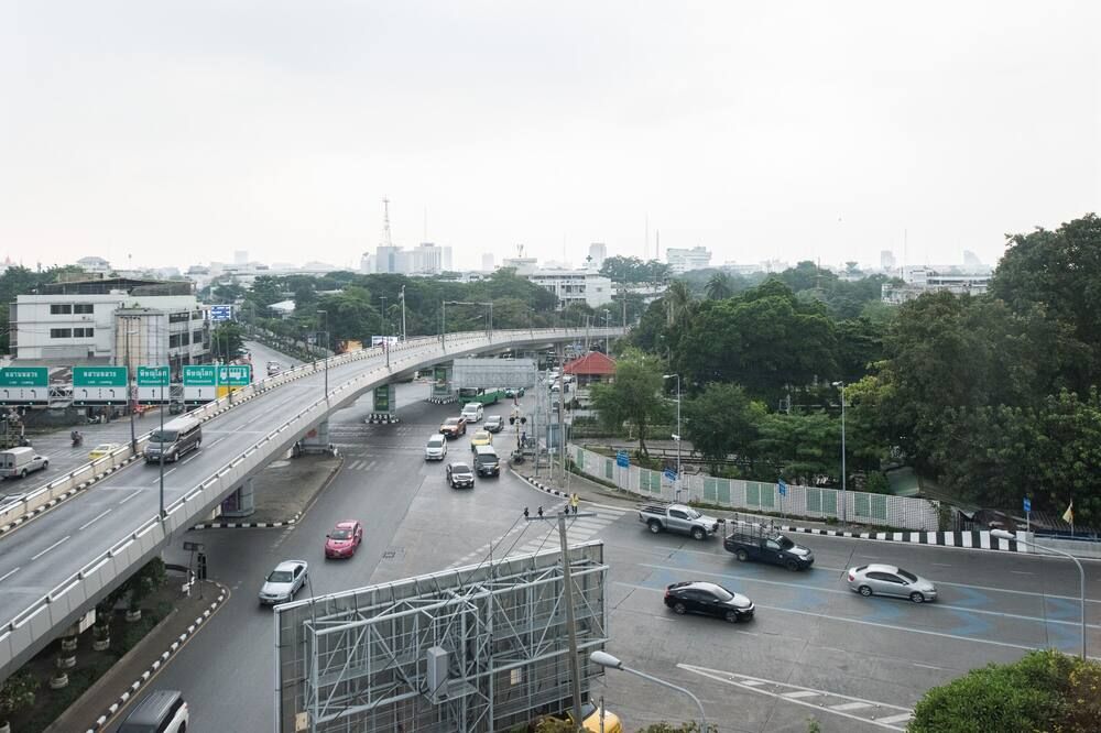 Pemandangan luar