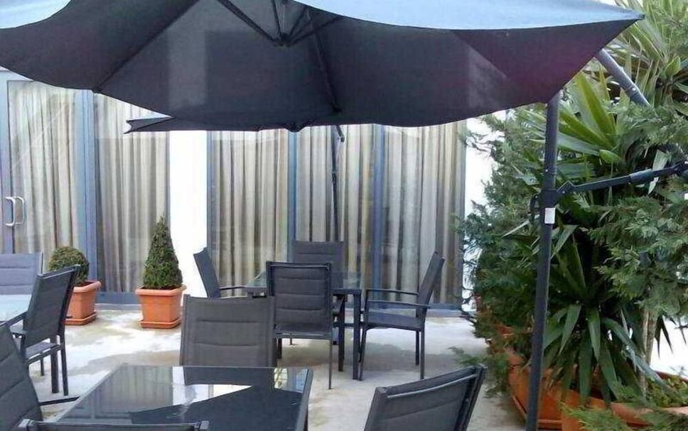 Patio Gambar