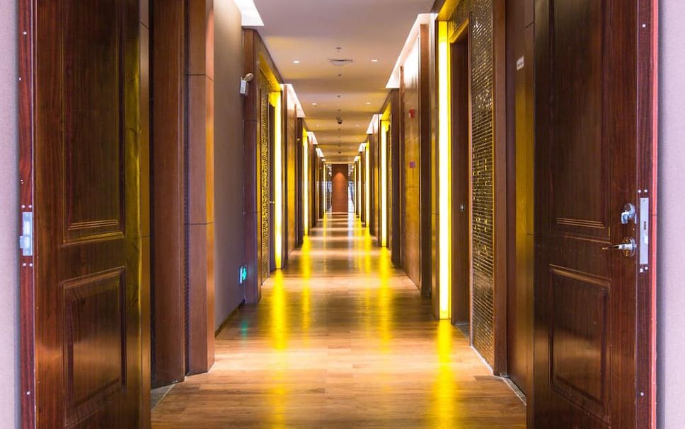 hallway Gambar