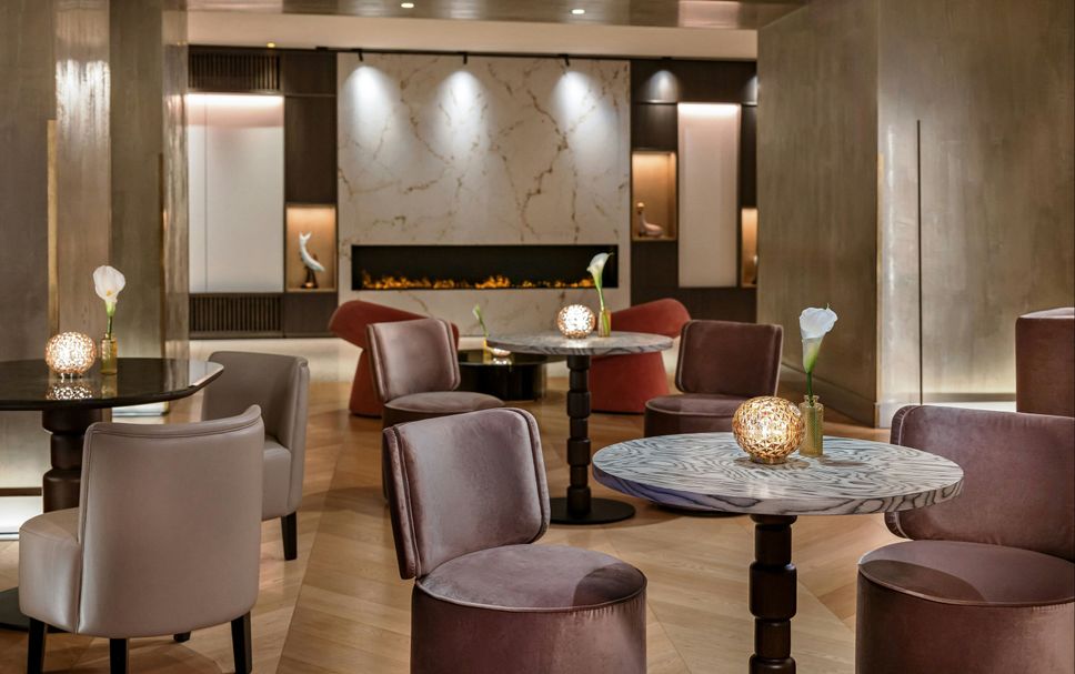 Balai Menunggu Gambar