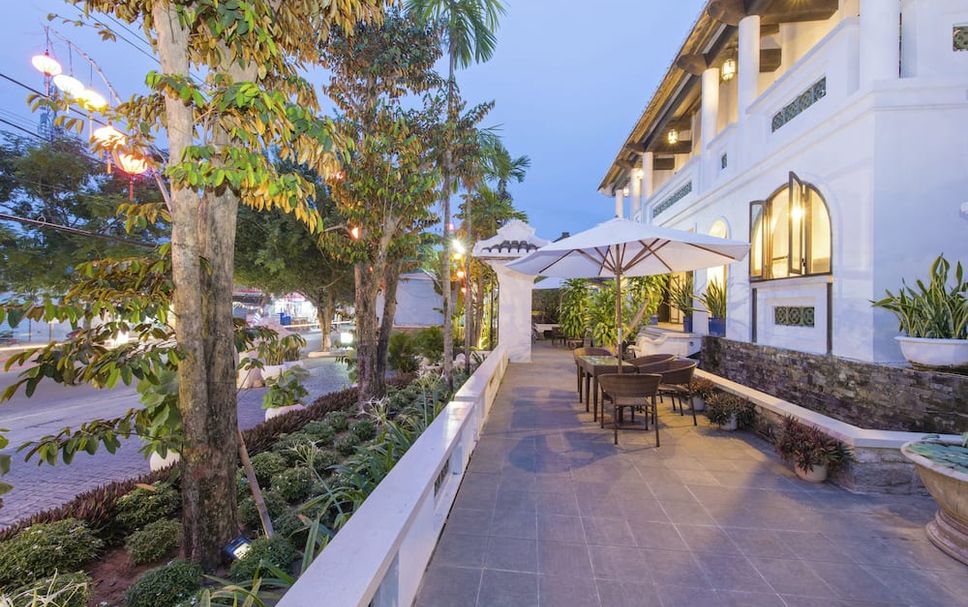 Patio Gambar
