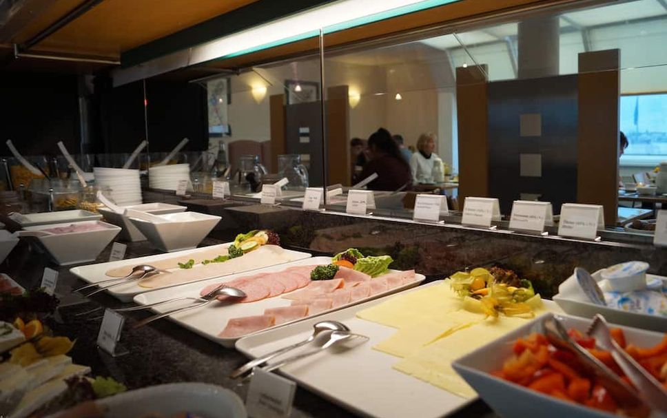 Buffet Gambar