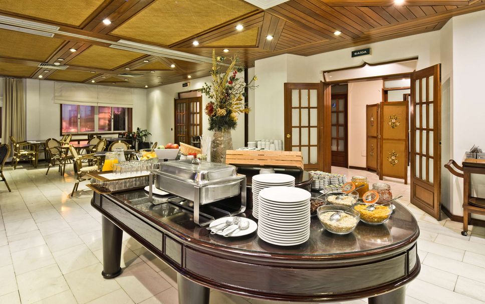 Buffet Gambar