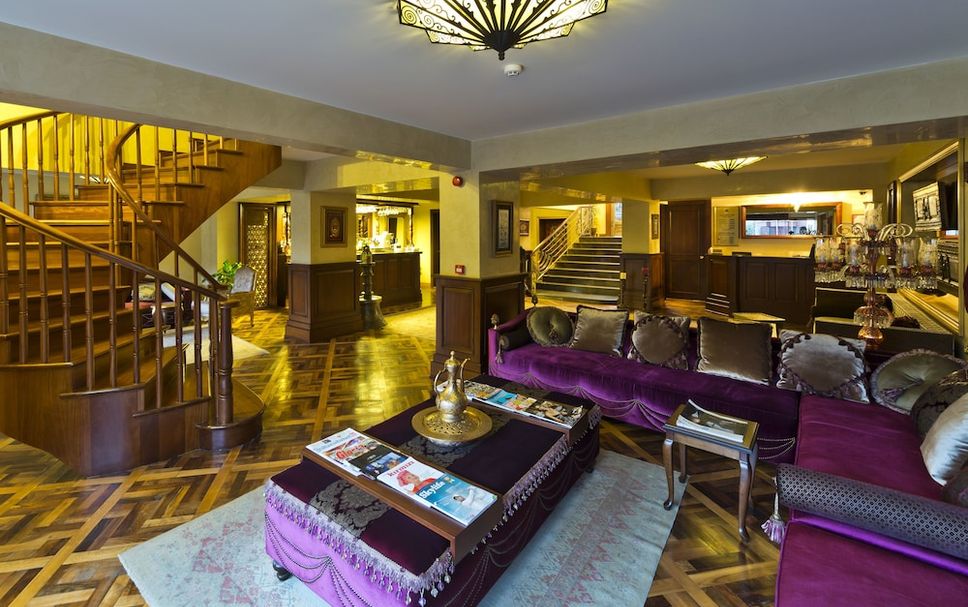 Balai Menunggu Gambar