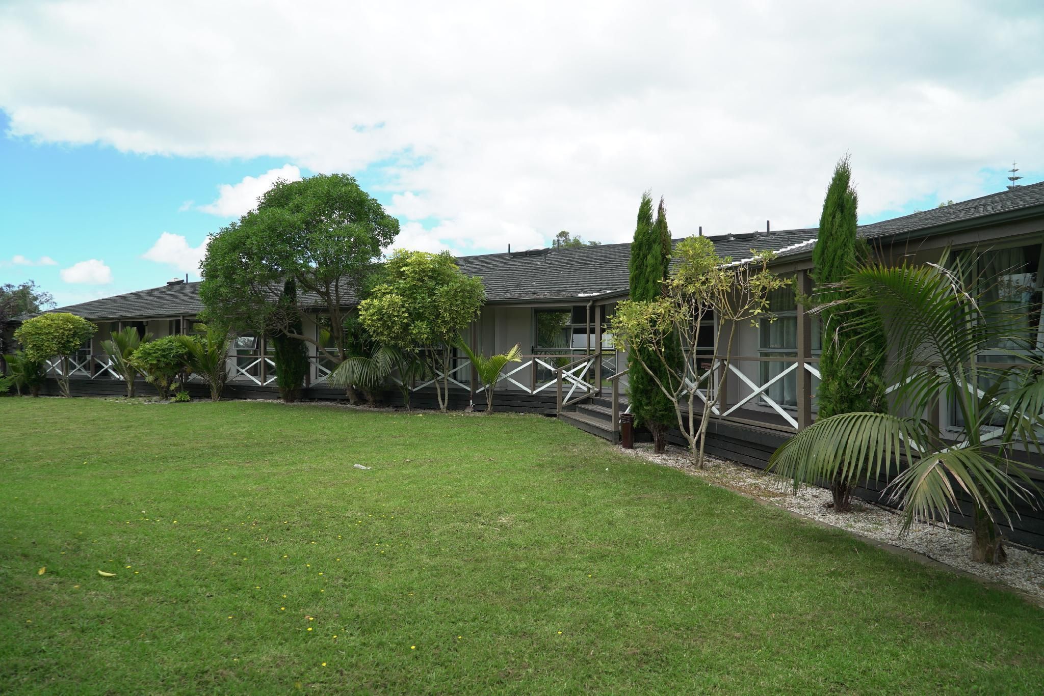 Pemandangan luar