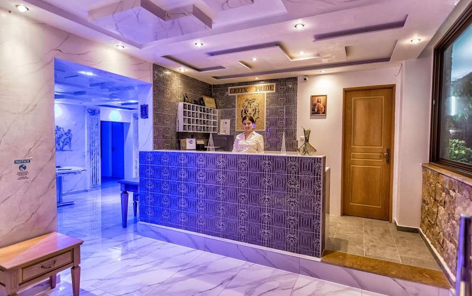 Meja Penyambut Tetamu Gambar