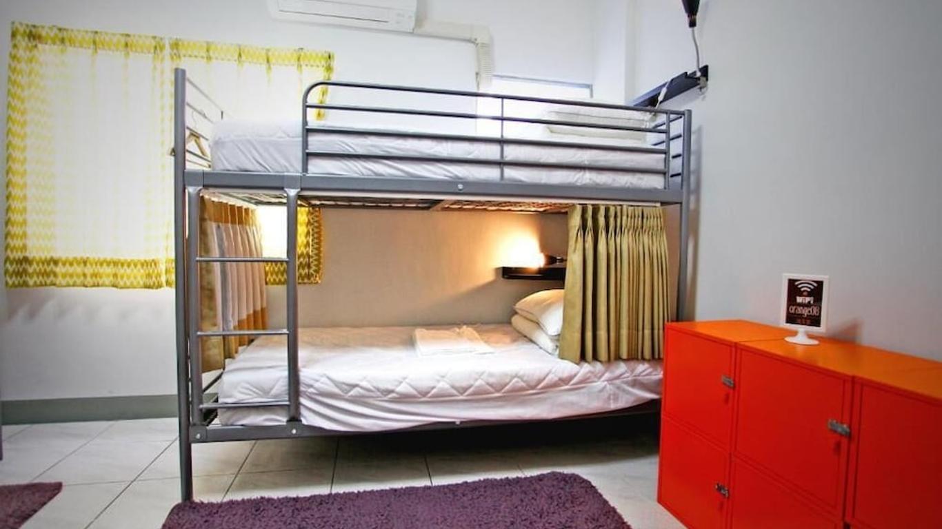 Navel Orange Hostel