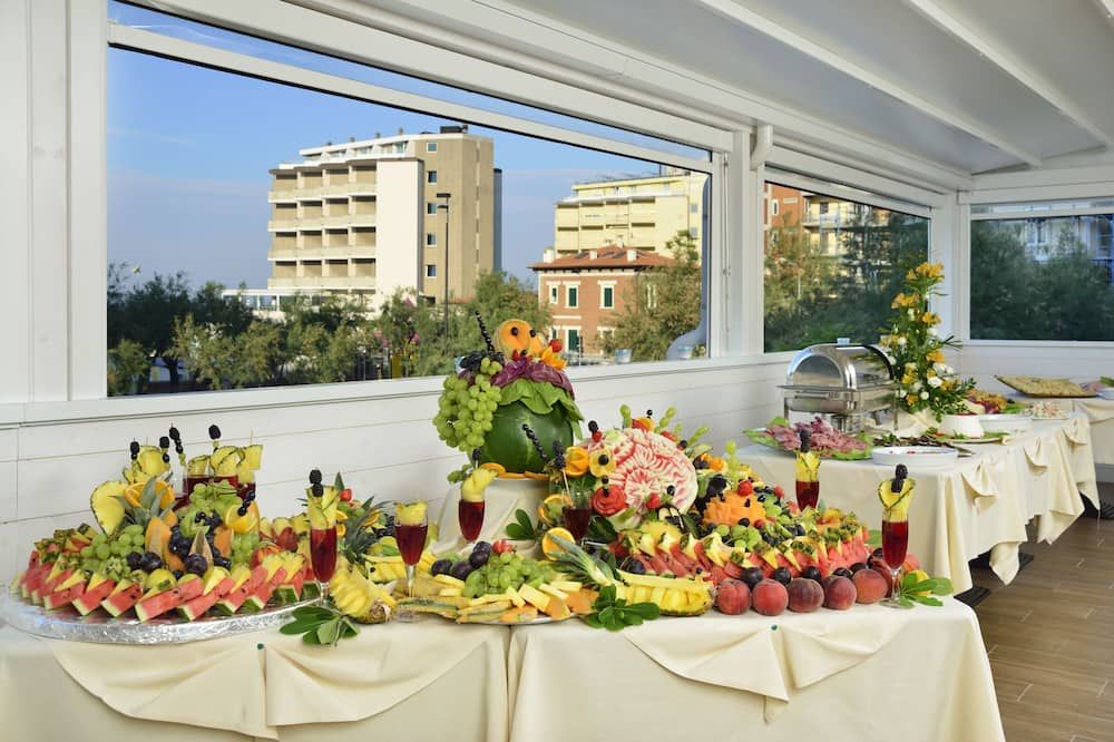 Buffet Gambar