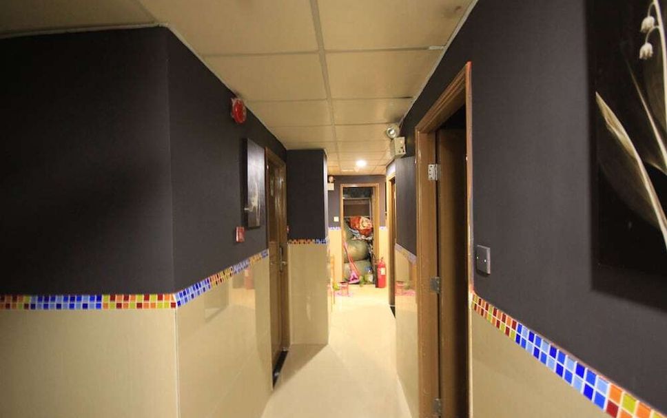 hallway Gambar