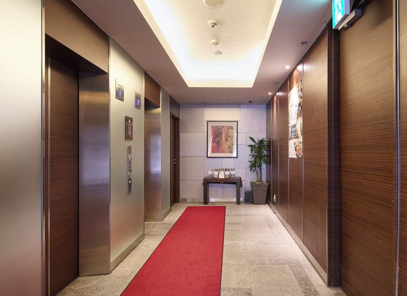 hallway Gambar