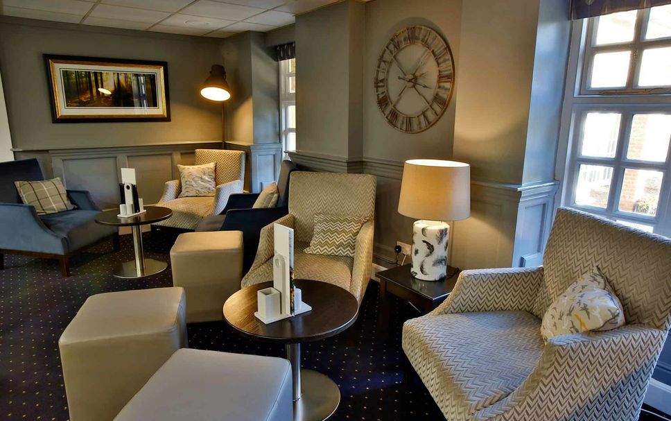 Balai Menunggu Gambar