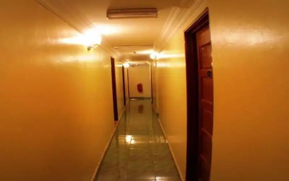 hallway Gambar