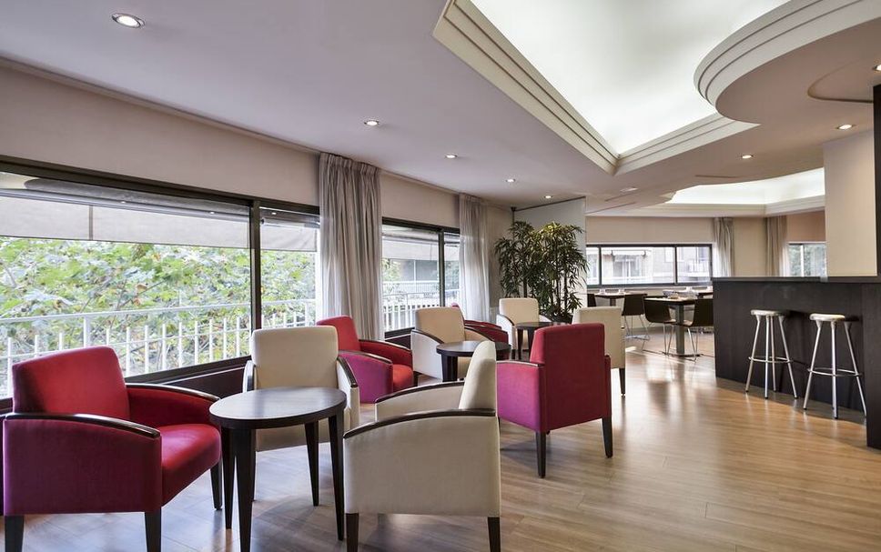 Balai Menunggu Gambar