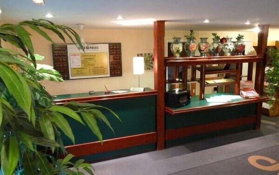 Meja Penyambut Tetamu Gambar