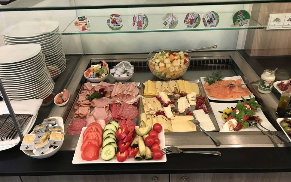 Buffet Gambar