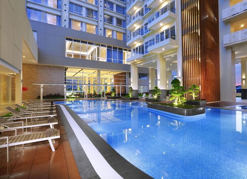 Kolam renang Gambar