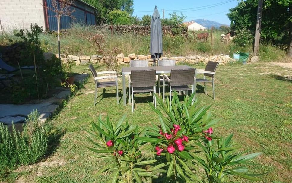 Patio Gambar