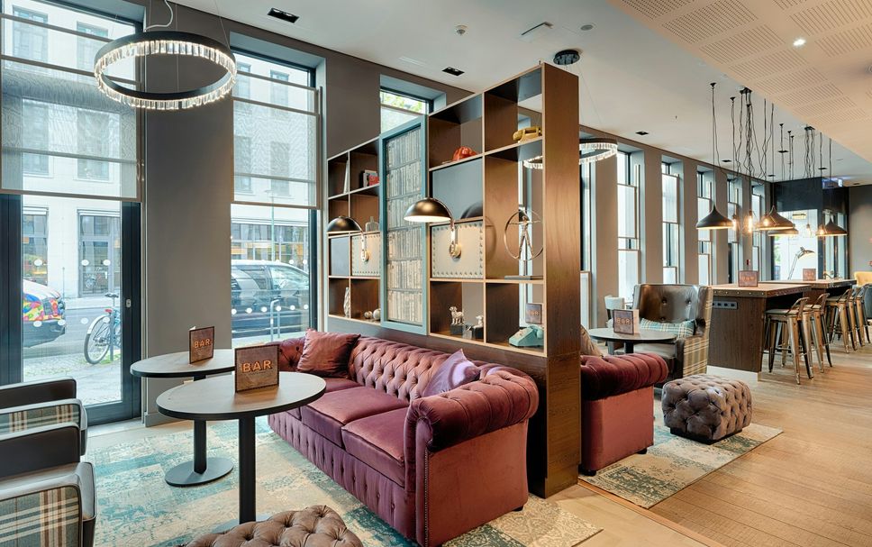 Balai Menunggu Gambar