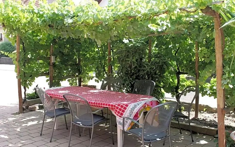 Patio Gambar