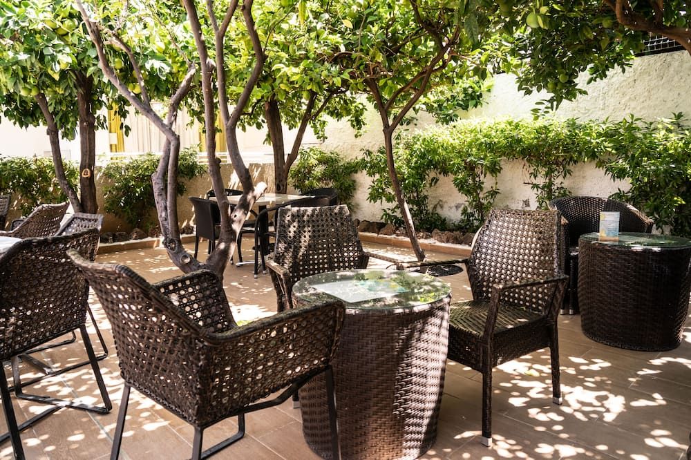 Patio Gambar