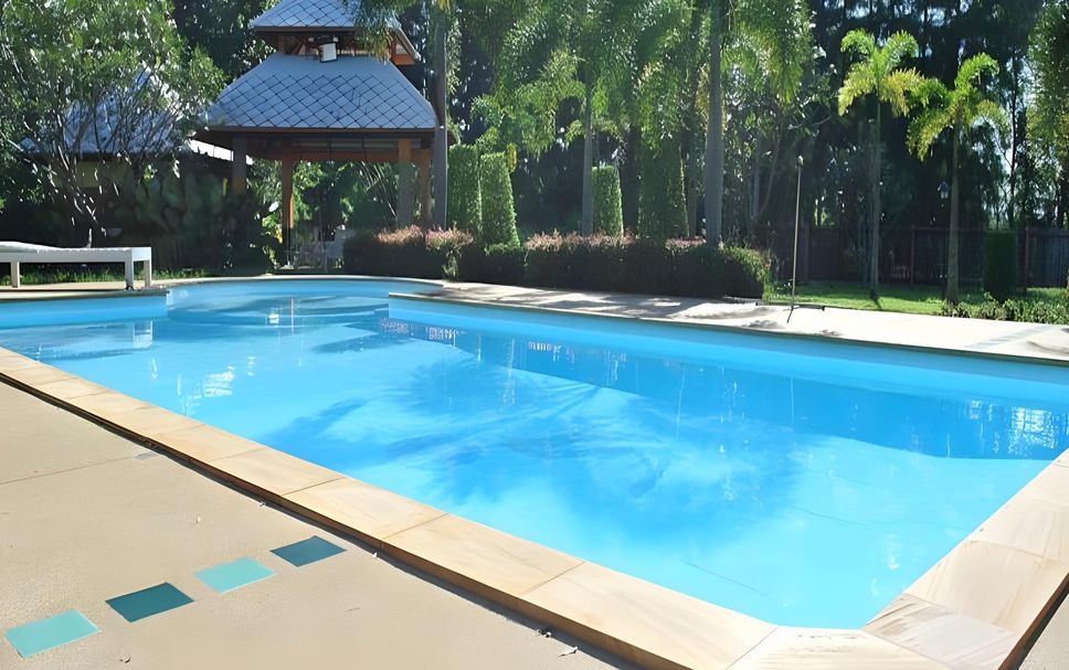 Kolam renang Gambar