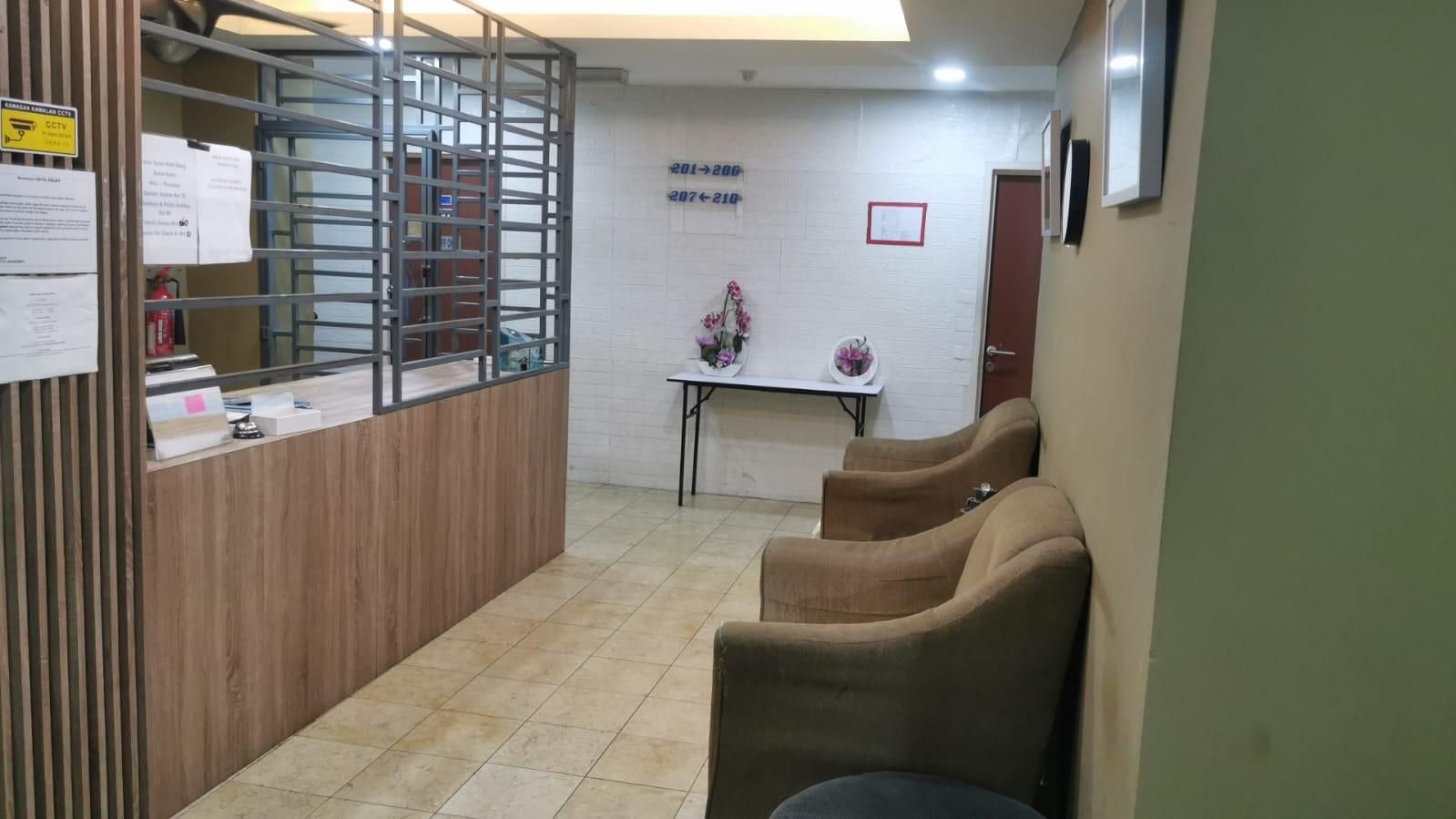 Meja Penyambut Tetamu