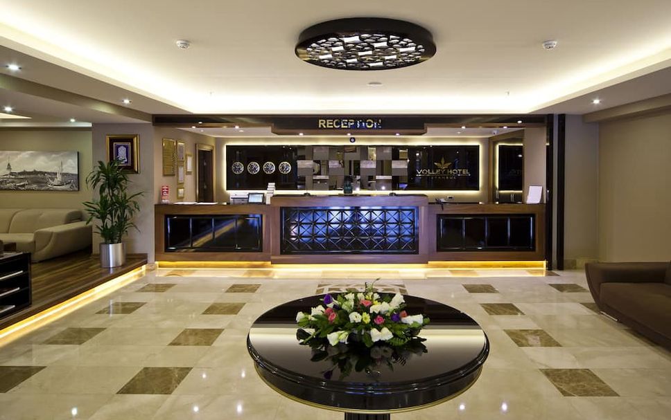 Meja Penyambut Tetamu Gambar