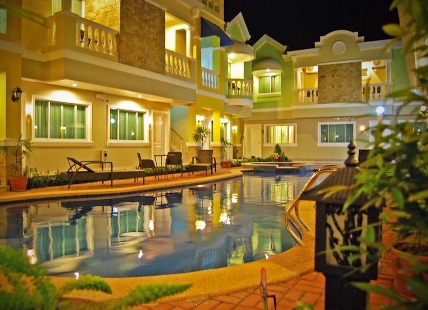 Kolam renang Gambar