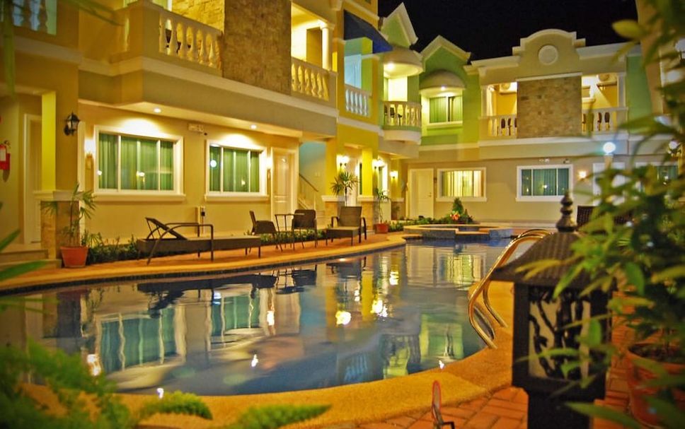 Kolam renang Gambar