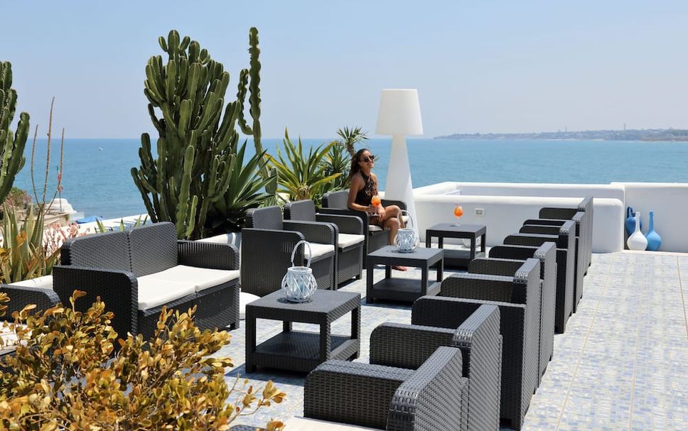 Patio Gambar