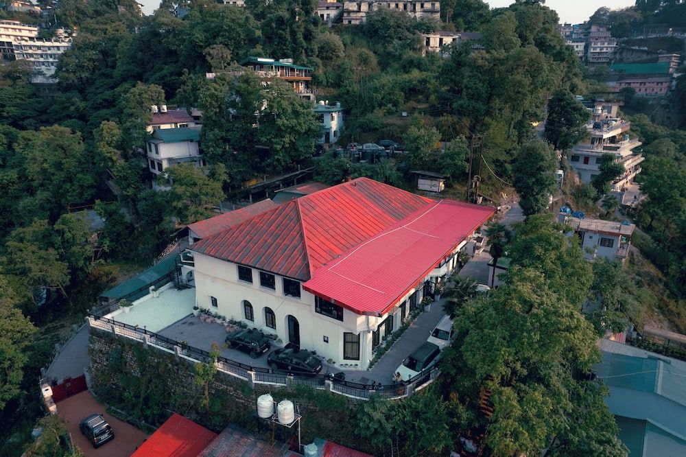 Pemandangan luar