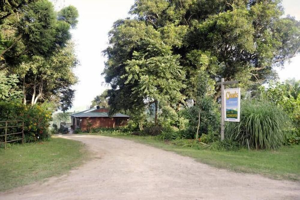 Pemandangan luar