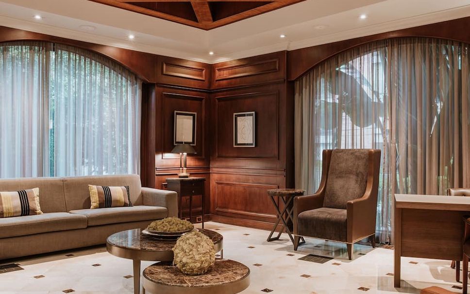 Balai Menunggu Gambar