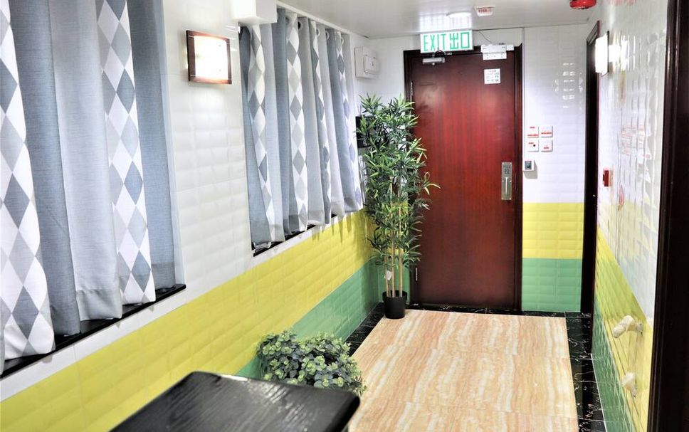 hallway Gambar