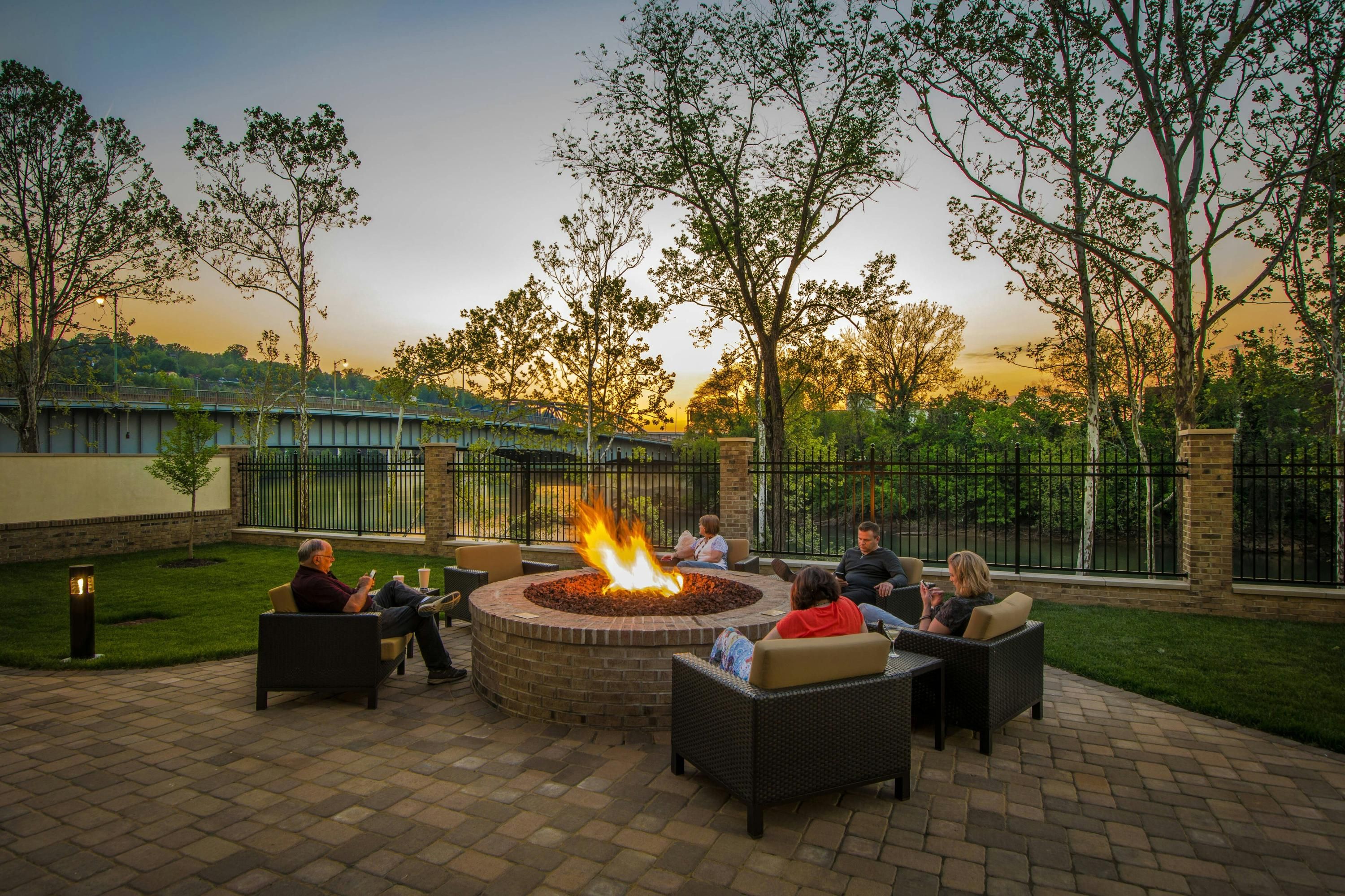 Patio Gambar
