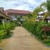 Pemandangan luar
