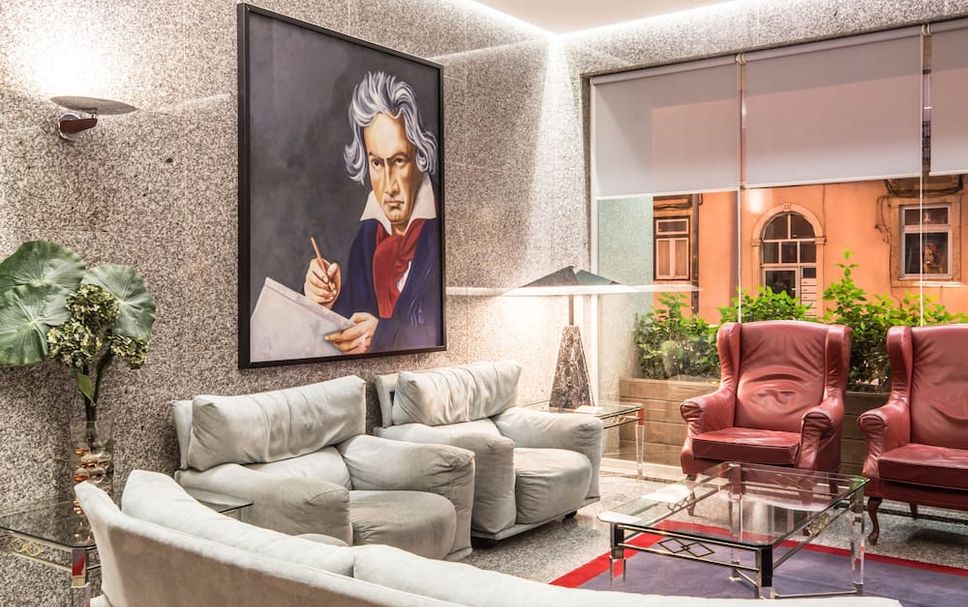 Balai Menunggu Gambar