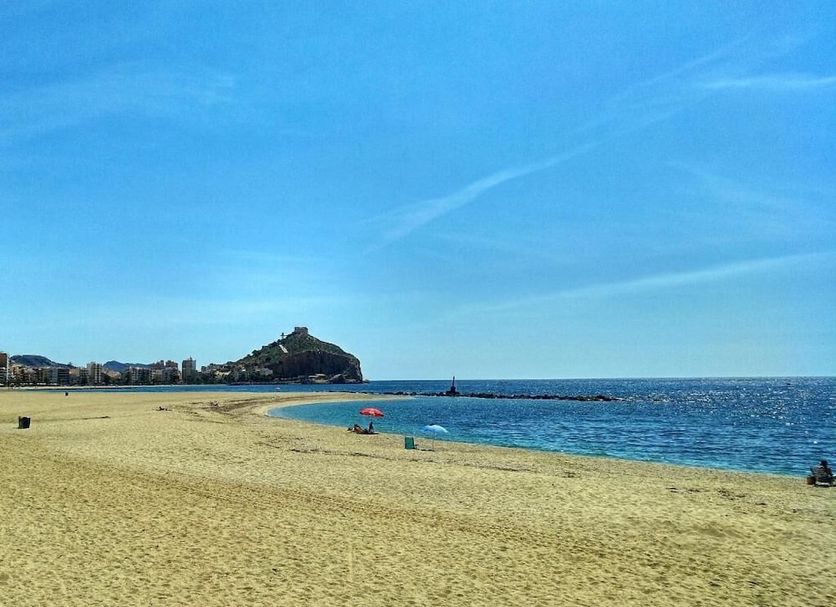Pantai Gambar