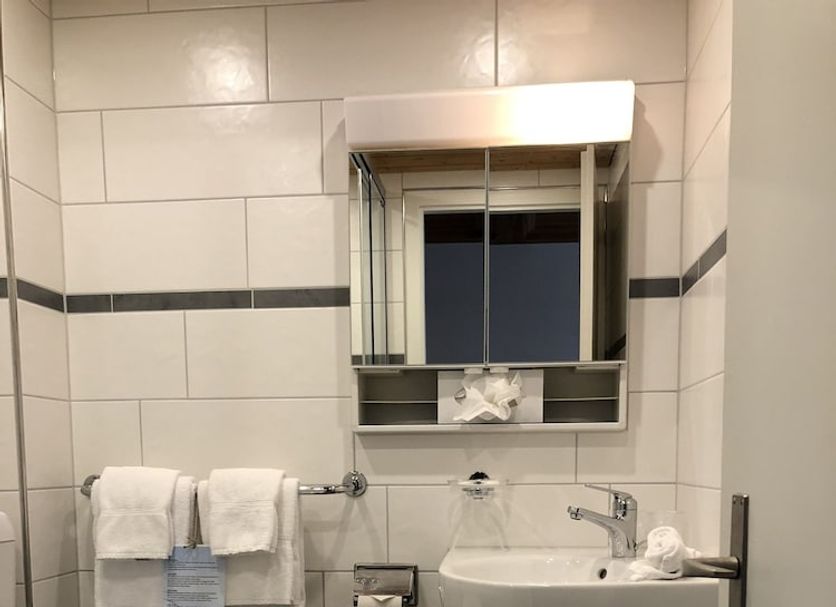 Bilik Mandi Gambar