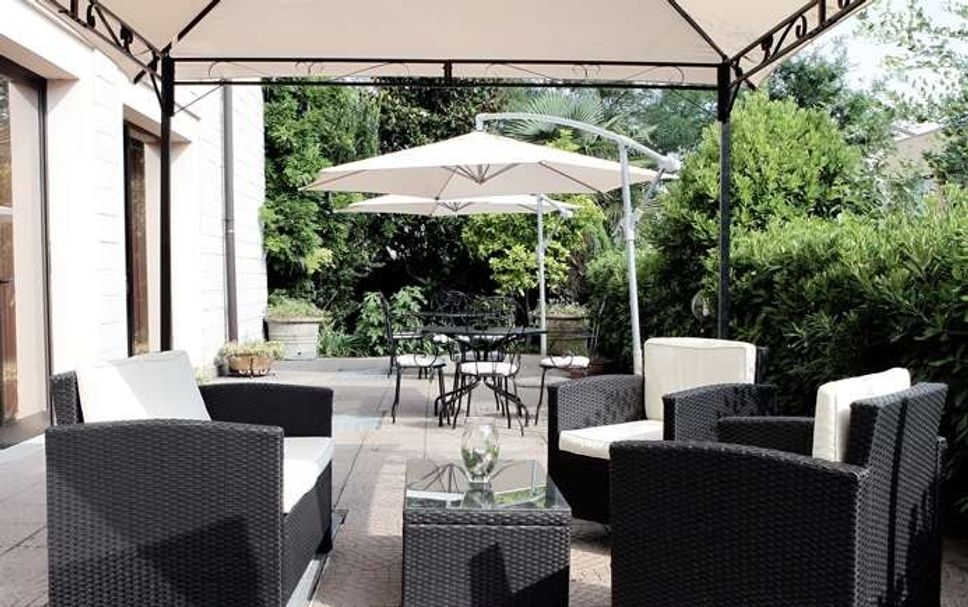 Patio Gambar