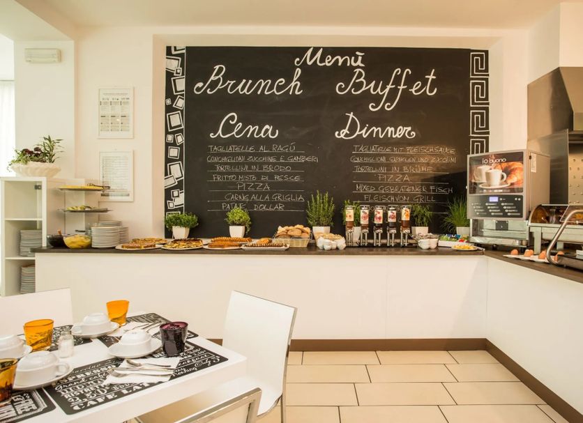 Buffet Gambar