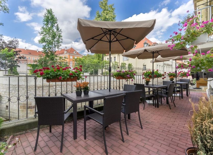 Patio Gambar