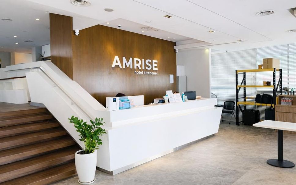 Meja Penyambut Tetamu Gambar