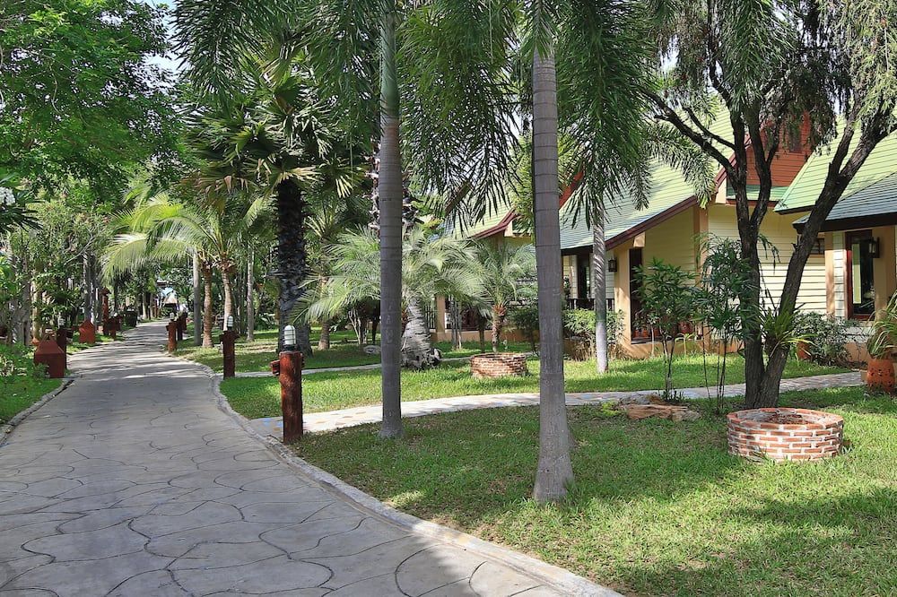 Pemandangan luar