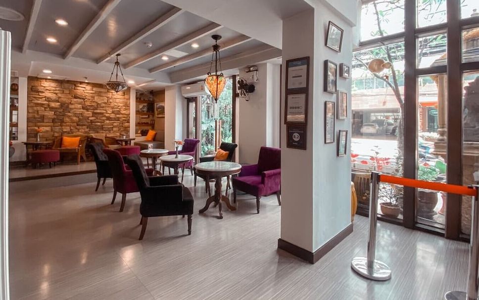 Meja Penyambut Tetamu Gambar