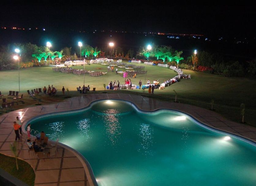 Kolam renang Gambar