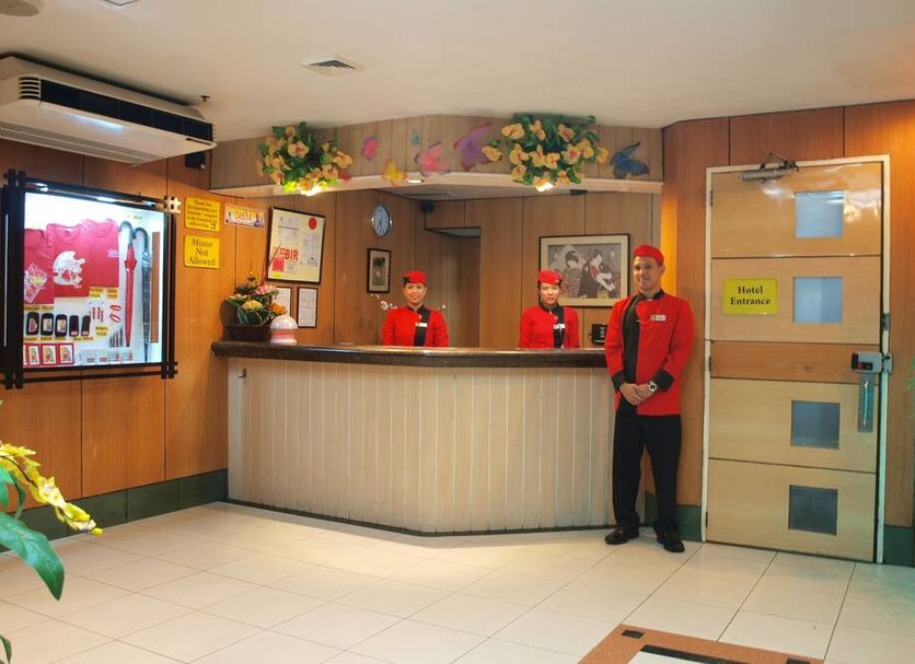 Meja Penyambut Tetamu Gambar