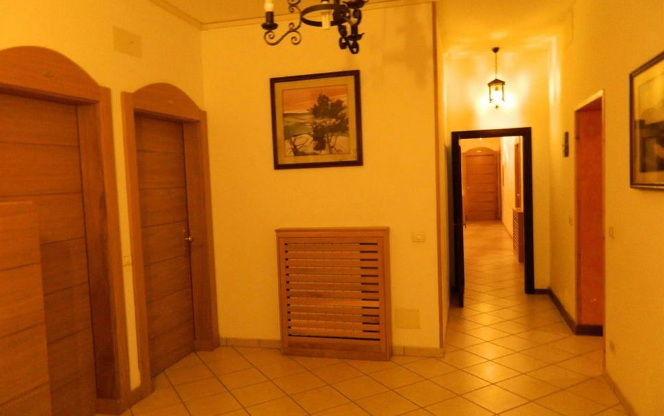 hallway Gambar