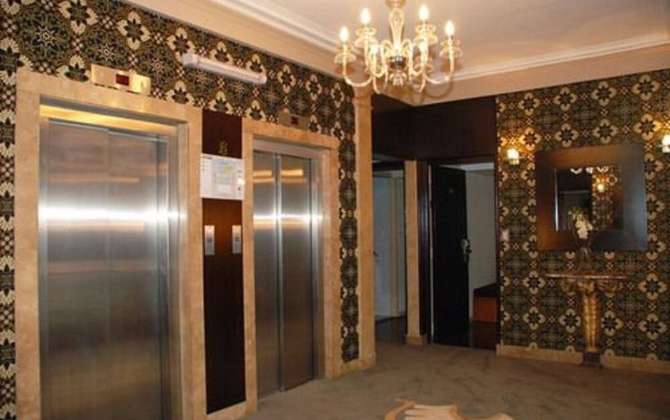 hallway Gambar